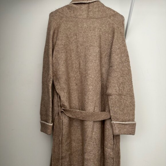 Black Goat Cardigan - Picture 6 of 6